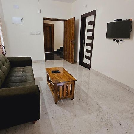 Vensa Homestay Puri Buitenkant foto