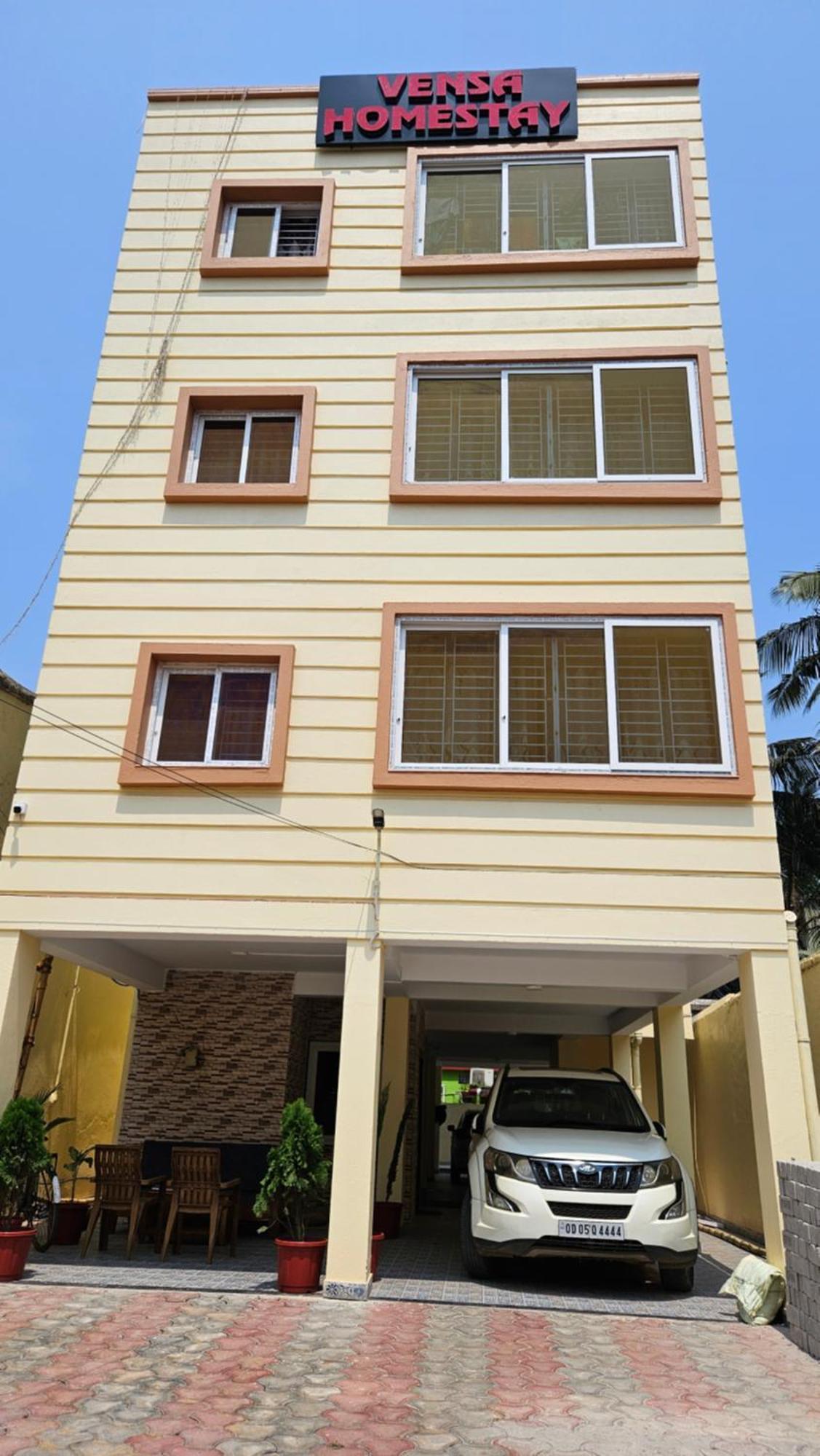 Vensa Homestay Puri Buitenkant foto