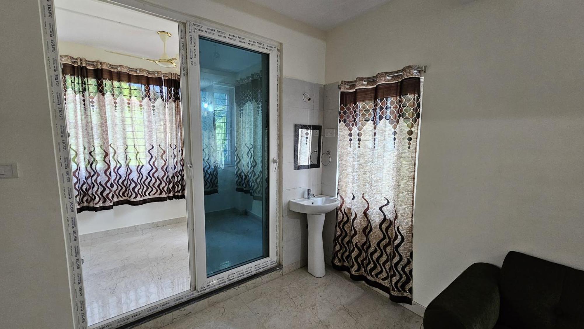 Vensa Homestay Puri Buitenkant foto