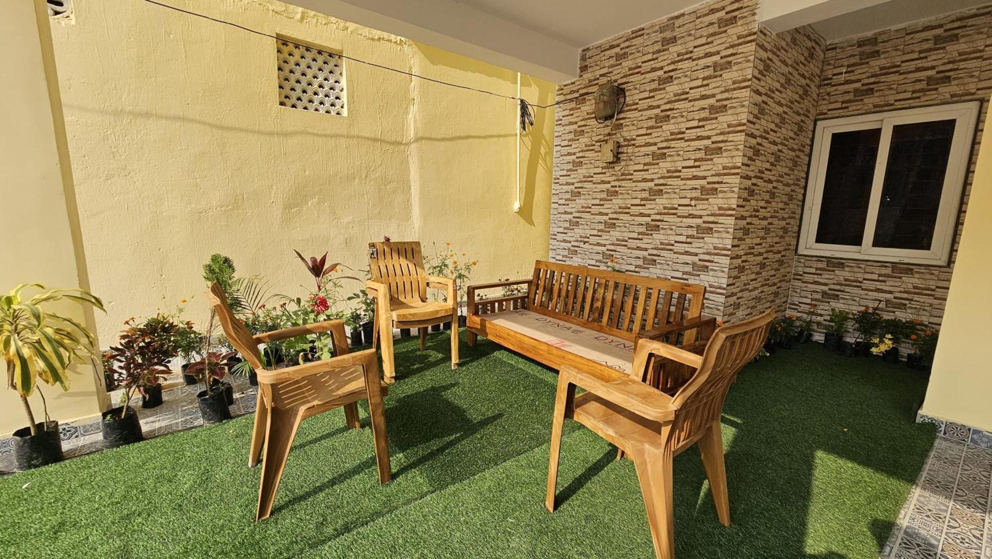 Vensa Homestay Puri Buitenkant foto